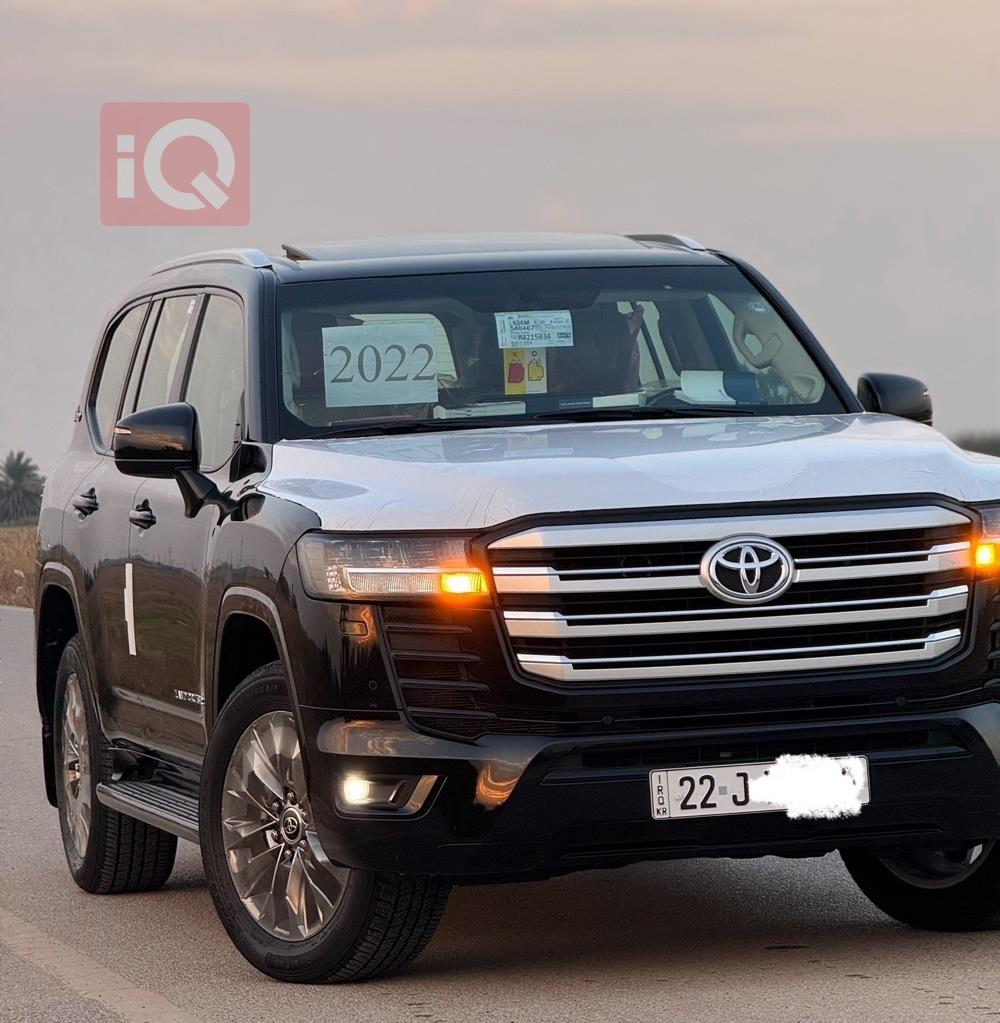 تويوتا لاندكروزر